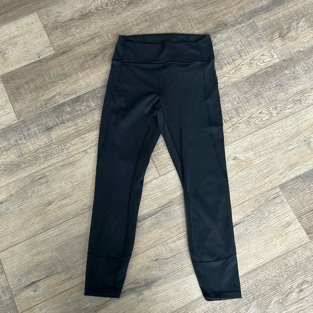 Black lululemon leggings